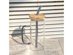 Hranatá sklenice s víčkem, brčkem a uchem - 350 ml 8