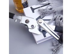 Kovový otvírák na konzervy s&nbsp;kličkou 6