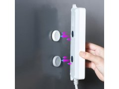 Nalepovací magnetický držák 10