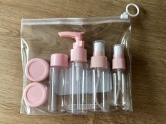 Sada cestovních lahviček na kosmetiku v&nbsp;taštičce do letadla 50 ml 5