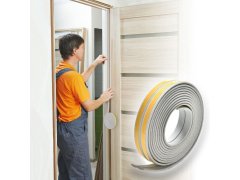 Samolepící těsnění do oken a&nbsp;dveří 2,5 m - šedé