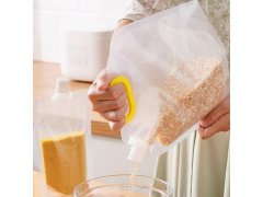 Uzavíratelný sáček s nálevkou 5 ks - 2,5 l 7