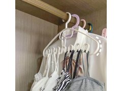 Víceúčelové ramínko na šátky a&nbsp;pásky 7