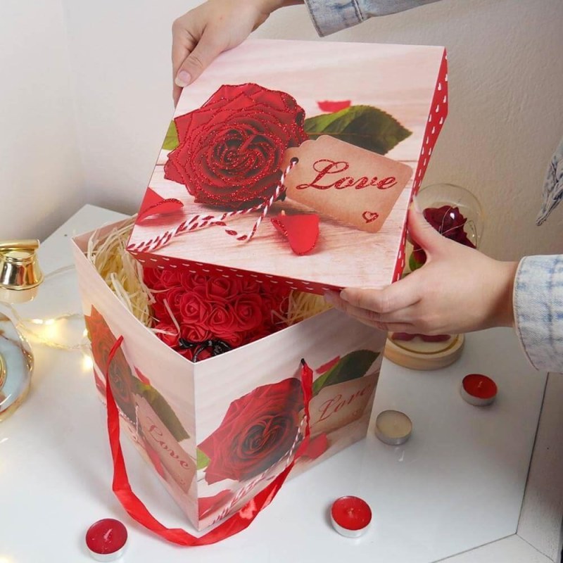 Dárková krabička 22 cm - valentýnská růže - Dárky