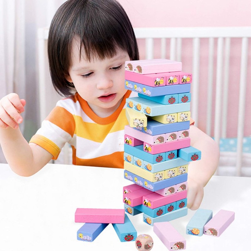 Dětská hra - dřevěná věž