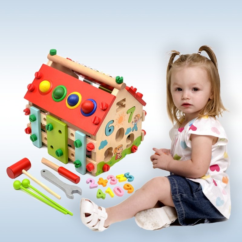 Dětský dřevěný domeček - Vzdělávací - Dárky