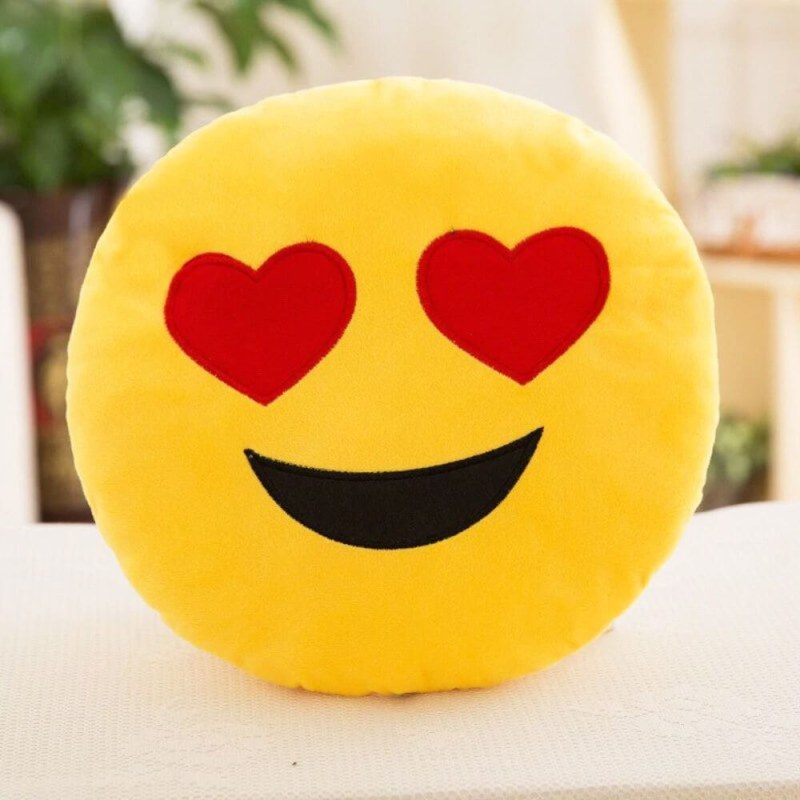 Emoji polštář - zamilovaný - Dárky