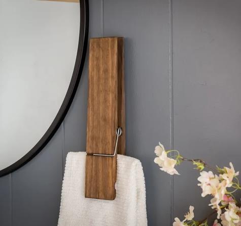 Nalepovací držák na ručníky kolíček - Dárky