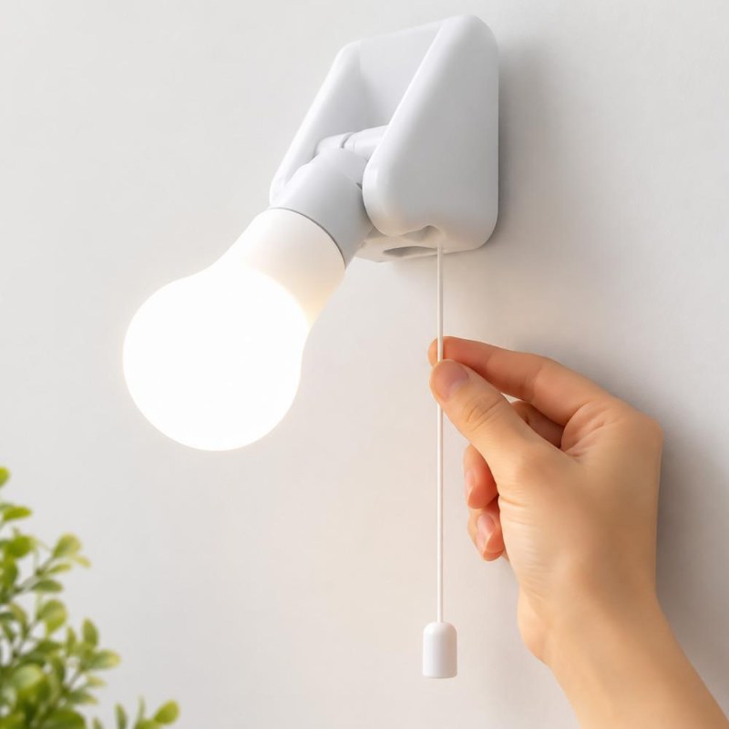 Nástěnná LED lampička k&nbsp;posteli se šňůrkovým vypínačem - Dárky