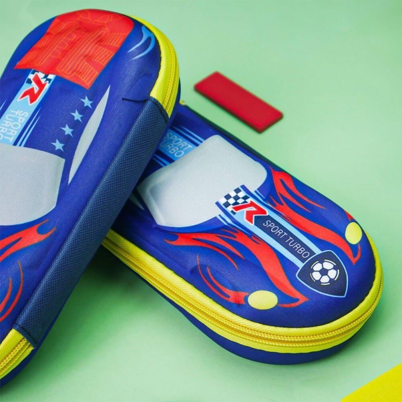 Penál/pouzdro s&nbsp;3D designem - závodní auto - Dárky