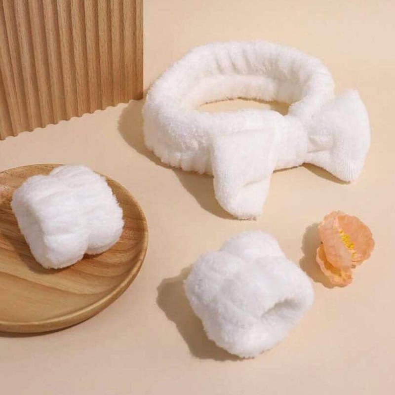 Sada náramků a&nbsp;čelenky na mytí obličeje - Dárky