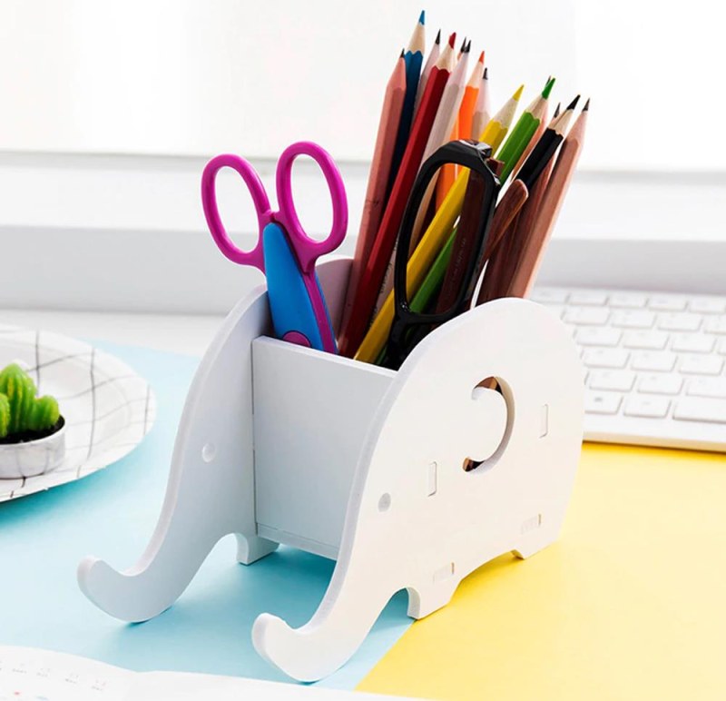 Stojánek na stůl, na tužky/mobil - slon - Dárky