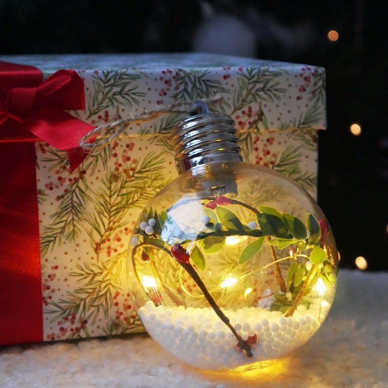 Vánoční LED svítící koule na stromeček - girlanda