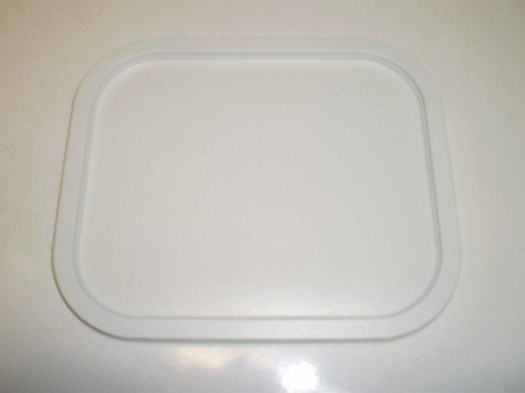 Víčko bílé hranaté k 500 a 700ml - Jednorázové nádobí Kelímky, tácky, talíře, boxy
