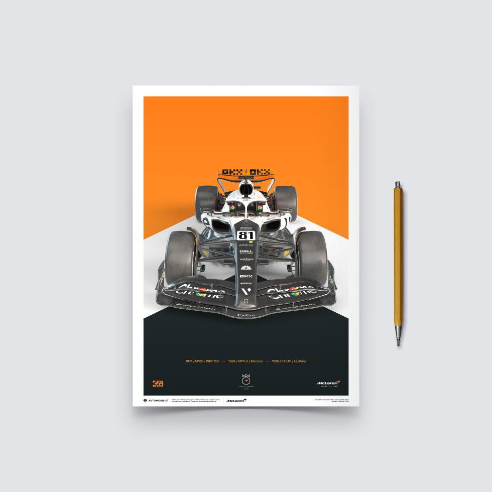 Automobilist Posters | McLaren Formula 1 Team - Oscar Piastri - The Triple Crown Livery - 60th Anniversary - 2023, Small, 21 x 30 cm - Další zboží F1 Plakáty