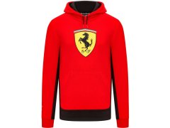 Ferrari F1 volnočasová mikina s&nbsp;kapucí a&nbsp;s&nbsp;logem - červená