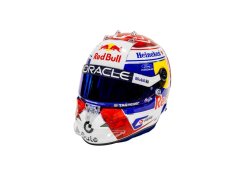 Model přilby Max Verstappen 2026 1:4 Schuberth