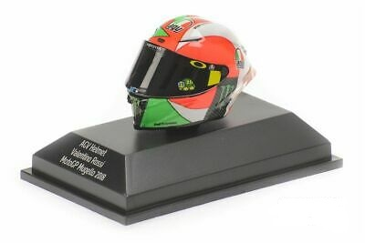 Modely aut a&nbsp;motorek model přilby 1/8 Valentino Rossi MotoGP Mugello 2018 - Modely aut a&nbsp;motorek