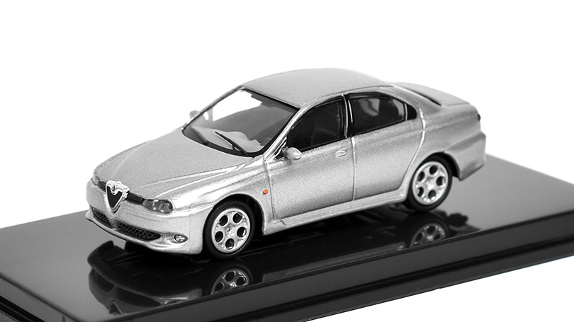 Modely aut a motorek model 1/87 Alfa Romeo 156 GTA silver