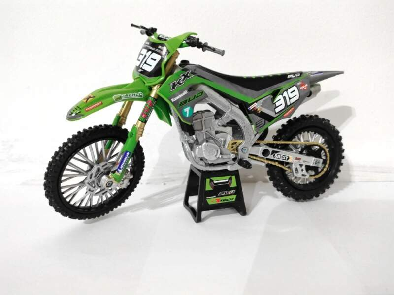 Model motocyklu Kawasaki KX450 Q.M.Prugnieres 1:12