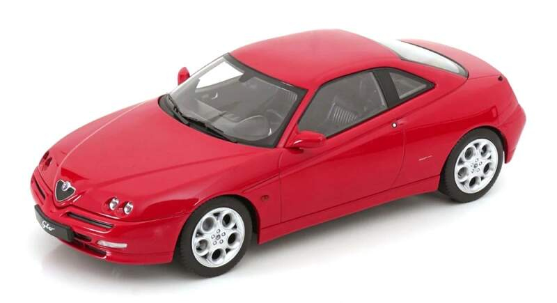Modely aut a motorek model 1/18 GTV 1999 red