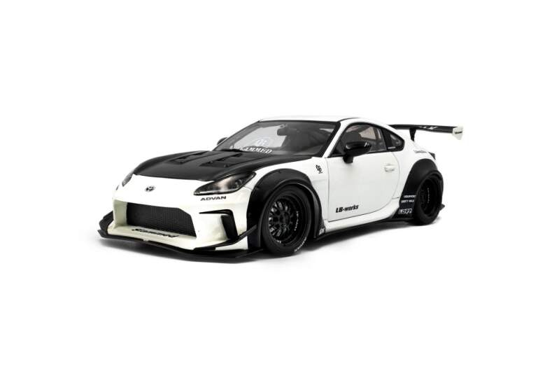 Modely aut a motorek model 1/18 Toyota GR86 Liberty Walk 2024