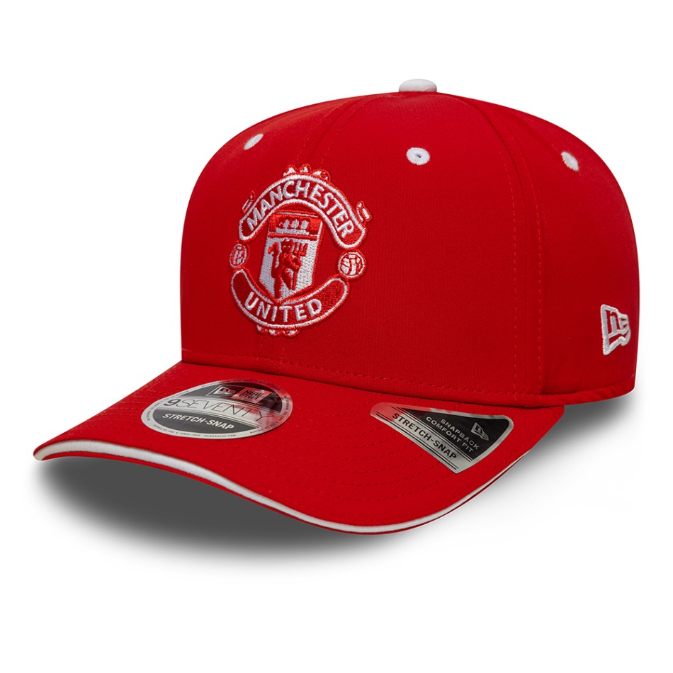Manchester United čepice baseballová kšiltovka 9Seventy Stretch red - Manchester United šály, čepice, rukavice
