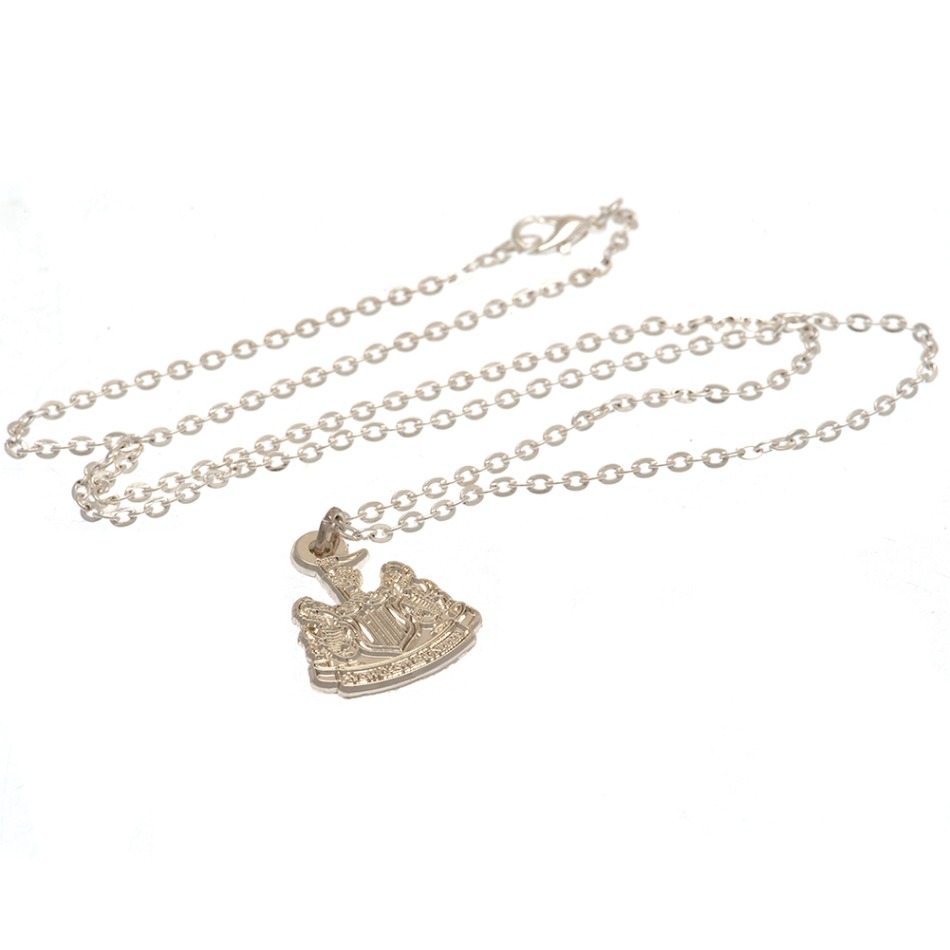 Newcastle United řetízek na krk s&nbsp;přívěškem Silver Plated Pendant & Chain - Newcastle United klíčenky, náramky, šperky