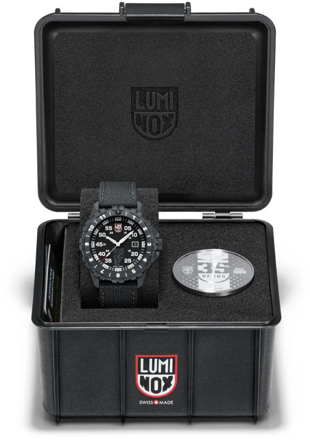 Luminox 35th Anniversary Set Air Lockheed F-117 Nighthawk x Skunk Works XA.6442.H.SET - Hodinky Luminox