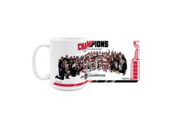 Hrnek Carolina Hurricanes NHL 2026 Stanley Cup Champions Jumbo