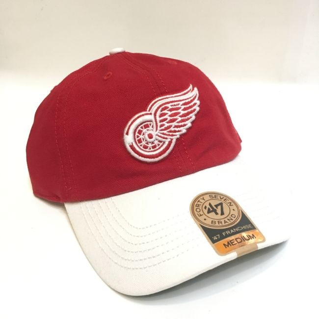 Kšiltovka Classic Franchise Fitted III Wings - Detroit Red Wings NHL kšiltovky