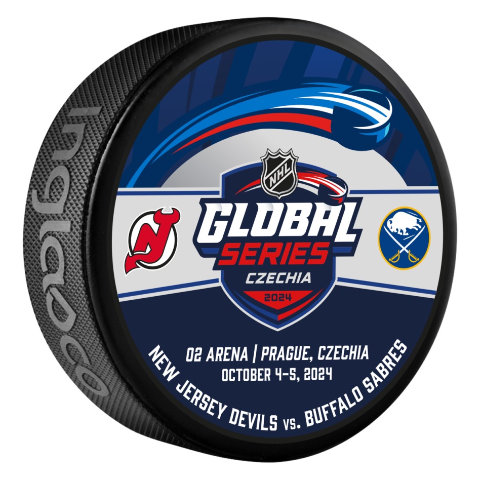NHL produkty puk NHL Global Series 2024 Czechia Buffalo Sabres vs New Jersey Devils Dueling Logo - NHL produkty hokejové vybavení