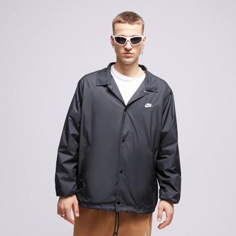 Pánská přechodná bunda Nike Club Coaches Jacket Black - FN3316-010