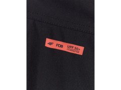 Pánské plážové šortky typu boardshorts s filtrem UPF50+ značky 4F, model 4FRSS26UBDSM256-20S 7