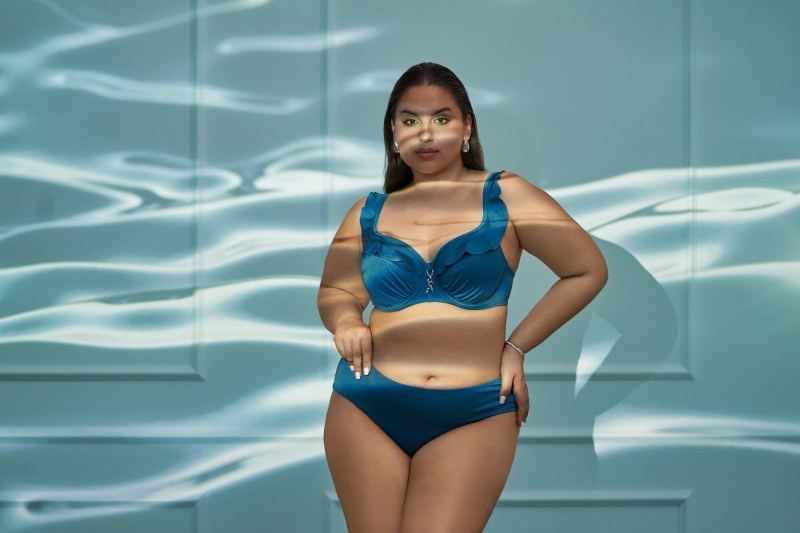 Měkká plavková podprsenka Ava SK 213 Azure Maxi Měkká plavková podprsenka Ava SK 213 Azure Maxi - Dámské plavky