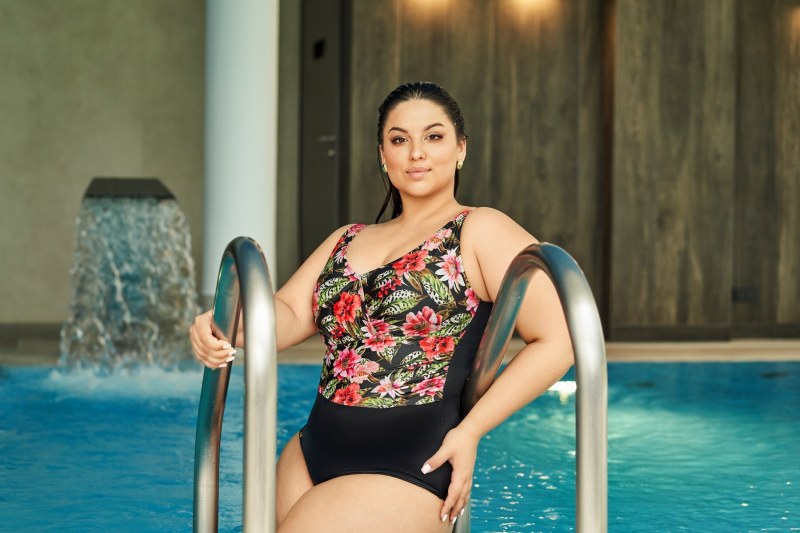 Plavky s plnými košíčky Ava SKJ 60 Floral Maxi Plavky s plnými košíčky Ava SKJ 60 Floral Maxi - Dámské plavky