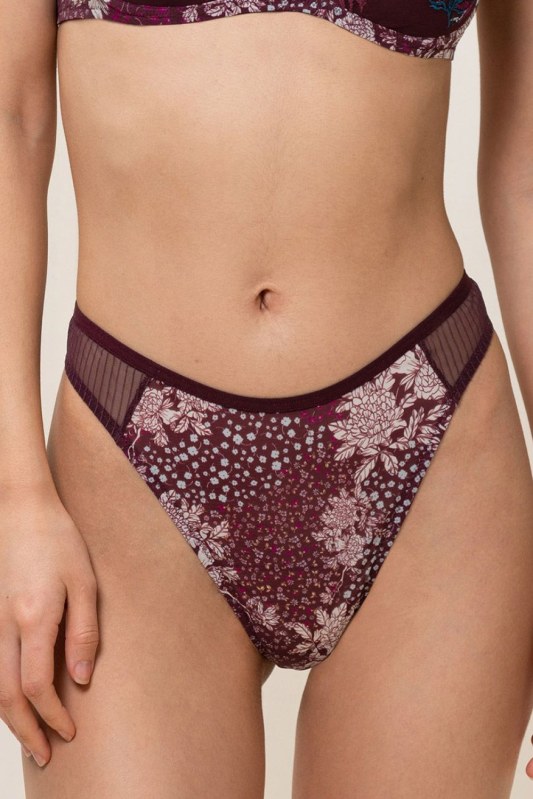 Tanga s vysokým pasem model 230031 Triumph