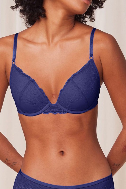 Push-up podprsenka model 230220 Triumph