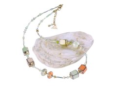 Lampglas Půvabný náhrdelník Soft Cube z perel Lampglas NCU33