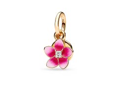 Pandora Pozlacený přívěsek Vaiana – Květina Shine Disney 763845C01