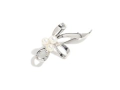 Troli Elegantní brož Stuha se syntetickými perlami Silver
