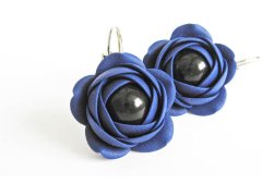 Troli Modré visací náušnice s černou perličkou Estrela kytičky