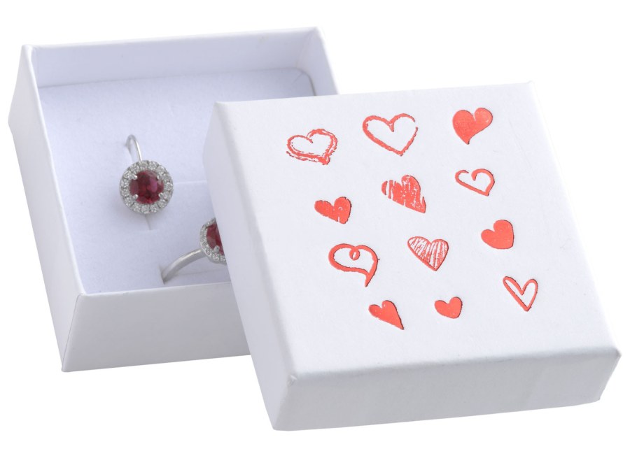 JK Box Bílá dárková krabička na soupravu šperků se srdíčky HRT-4/A1/A7 - Dárkové krabičky na šperky Krabičky na šperky Krabičky na šperky - velké
