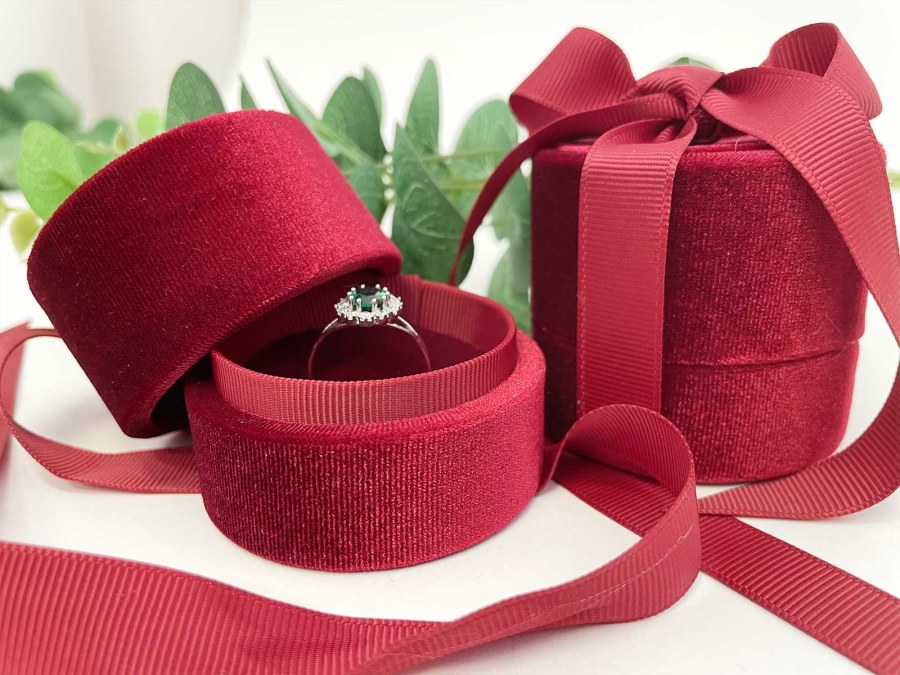 JK Box Červená dárková krabička na prsten se stužkou LTR-3/P/A7 - Dárkové krabičky na šperky Krabičky na šperky Krabičky na šperky - malé