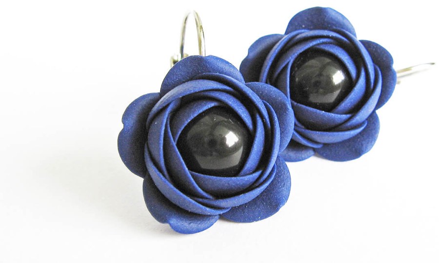 Troli Modré visací náušnice s černou perličkou Estrela kytičky - Náušnice Visací náušnice