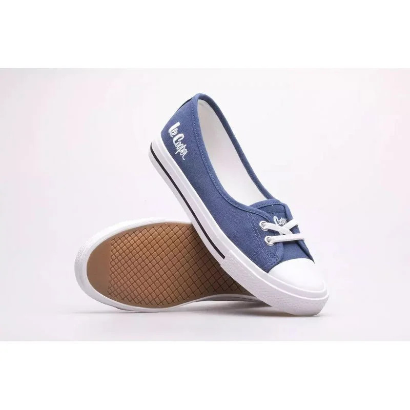 Dámské sportovní boty LCW-23-31-1789L Modrá jeans s bílou - Lee Cooper