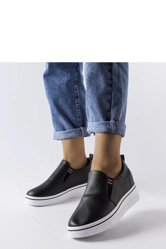 Boty sportovní na platformě model 207762 Solea
