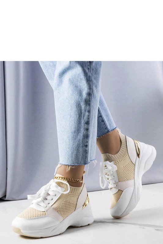 Boty sportovní na platformě model 207994 Solea