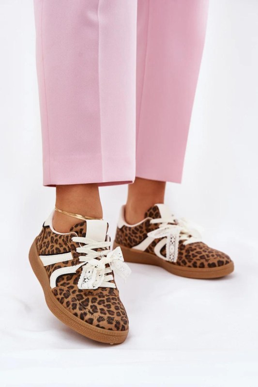Sportovní tenisky s krajkou model 210997 Step in style