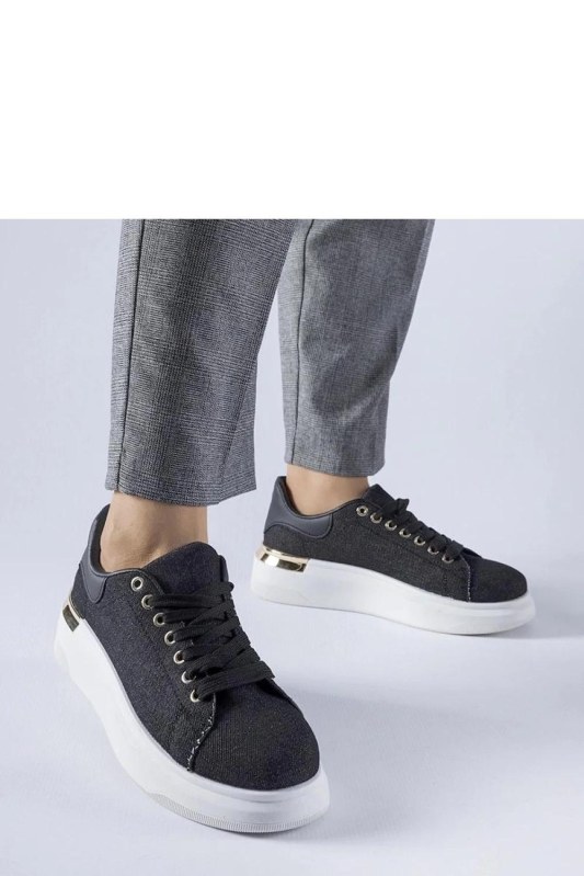 Sportovní boty na platformě model 207618 Solea